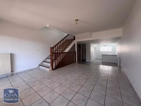 maison à louer 4 pièces 78.17 m² - villefranche-sur-saône (69) - 897€