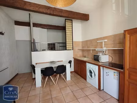 appartement à louer 1 pièce 23.96 m² - nîmes (30) - 462€