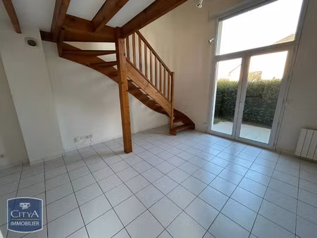 appartement à louer 2 pièces 36.67 m² - laval (53) - 495€