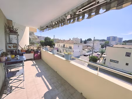 3 pièces 63 m2 traversant idéal investisseur vendu loué