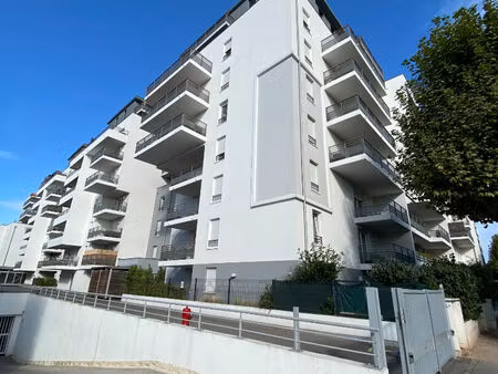 appartement strasbourg 2 pièces 41m2 avec terrasse
