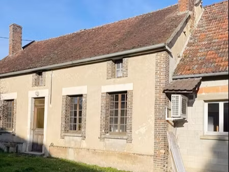 maison de caractère à rénover de 105 m² au calme absolu