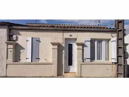 vente maison 2 pièces 54.5 m² à port-des-barques (17730)  128 000 €