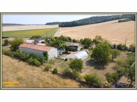 vente maison 5 pièces 137 m² à chalais (16210)  142 000 €