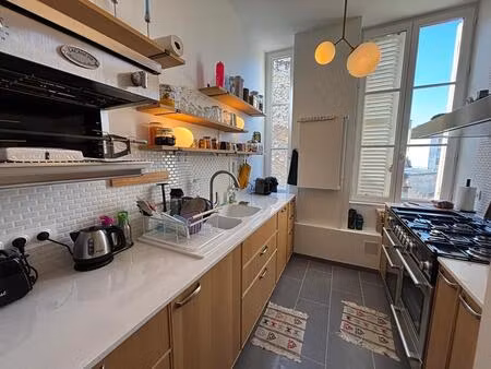 bel appartement rénové de 89 m² en plein coeur de nevers