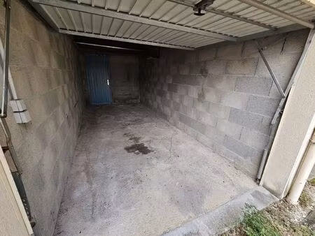 location parking chalamont 01320