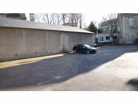 a louer parking en hyper centre de caen