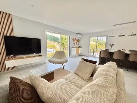 maison de luxe de 4 pièces en vente à saint-paul-en-forêt  provence-alpes-côte d'azur