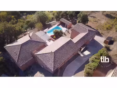 3 villas et dépendances secteur lac du salagou - saint guilhem