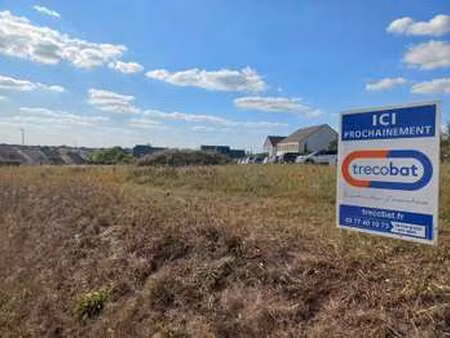 vente terrain à argentré-du-plessis (35370) : à vendre / argentré-du-plessis