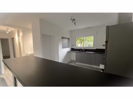 location maison 3 pièces 75m² parempuyre 33290