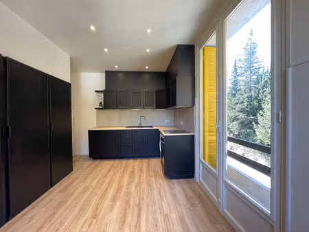 location appartement 3 pièces 82m²