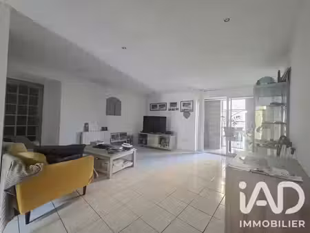 vente maison 5 pièces 145 m² à entraigues-sur-la-sorgue (84320)  195 000 €