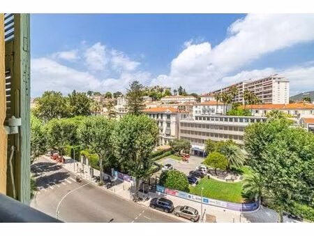 appartement de luxe de 2 chambres en vente à nice  france