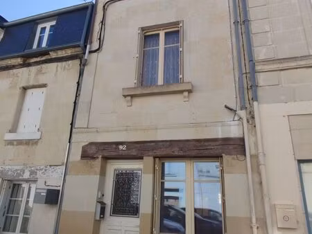 maison de ville à chinon (37500)