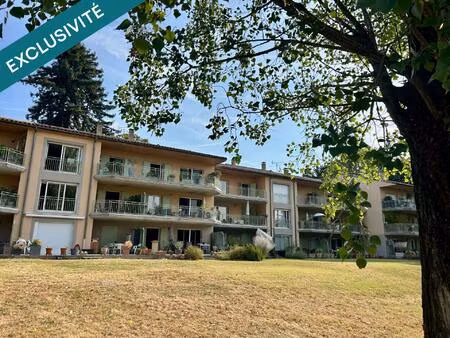 appartement t3 avec grande terrasse et vue dégagée