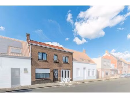 huis te koop in wevelgem met 4 slaapkamers
