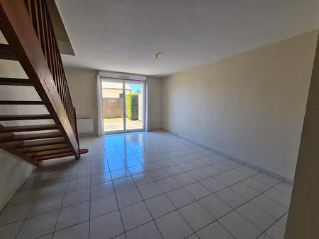 a louer maison t3 les billaux 64.93 m2