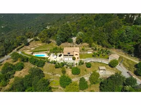 les hauts du roussel - maison de caractère