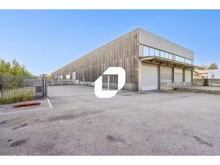 location local d’activités saint-priest 69800 1000m²