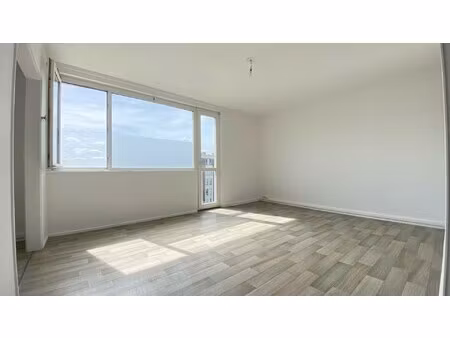 location appartement 73 pièces 73m² douai 59500