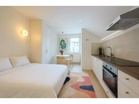 appartement à louer à rue de l'automne ixelles (vbe49019)