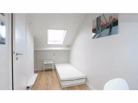 appartement en colocation à rue souveraine ixelles (vbe49009)
