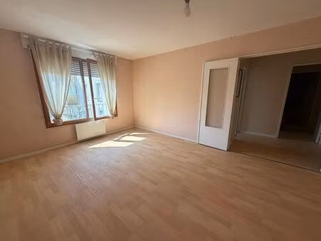location appartement 2 pièces  53.65m²  nantes