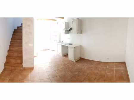 location maison 2 pièces 31 m² à éguilles (13510)