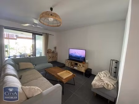 location appartement 3 pièces 60m² la possession 97419