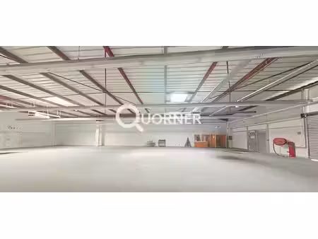 location commerce 400m² à 820m²