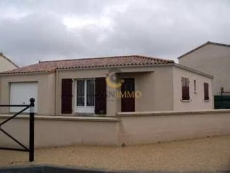 location maison à bressuire (79300) : à louer / 81m² bressuire