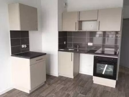 location appartement 2 pièces à saint-brieuc (22000) : à louer 2 pièces / 44m² saint-brieu