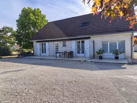 vente maison 6 pièces 160 m² à epervans (71380)  335 000 €