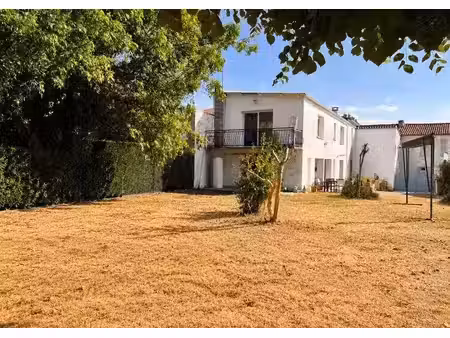 vente maison 9 pièces 260 m² à corme-royal (17600)  333 585 €