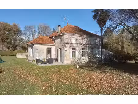 vente maison mirambeau 17150 - - surface privée
