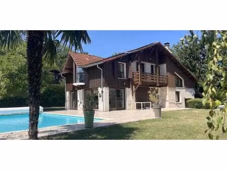 maison avec piscine et terrasse saint-ismier (38)