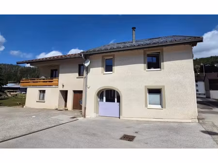 vente maison 5 pièces 154 m² à bois-d'amont (39220)  395 000 €