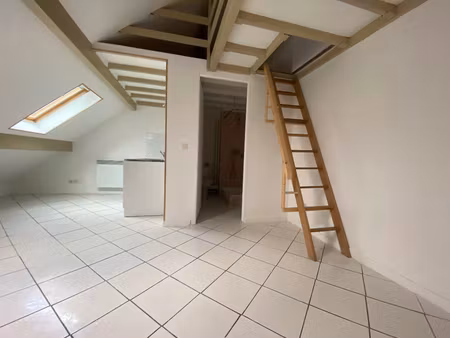 location appartement 1 pièce 19m²