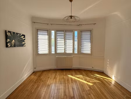 location appartement 2 pièces 35m²