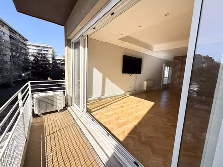 location appartement 5 pièces 170m2 marseille 8eme (13008) - 3490 € - surface privée