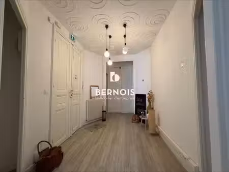 location bureaux toulon 83000 143m²