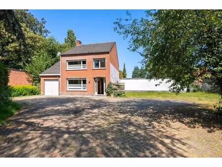 huis te koop in kapellen met 3 slaapkamers