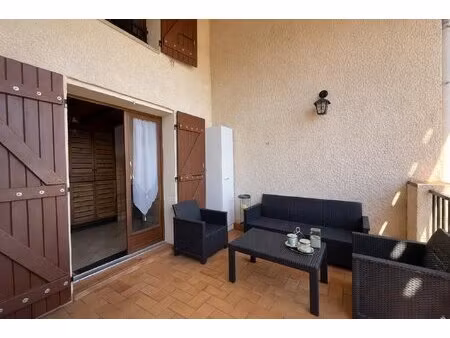 à vendre maison de ville à montbolo