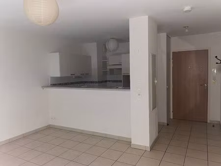 location appartement 2 pièces  41.15m²  lamalou