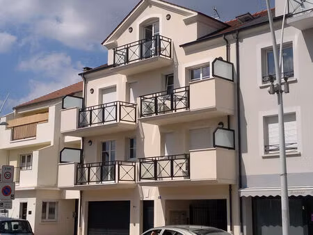 location appartement 2 pièces  39.00m²  sainte