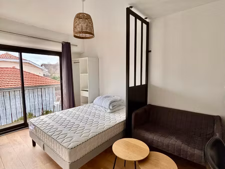 studio meublé toutes charges comprises