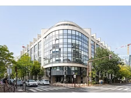 location bureaux 16 917 m²