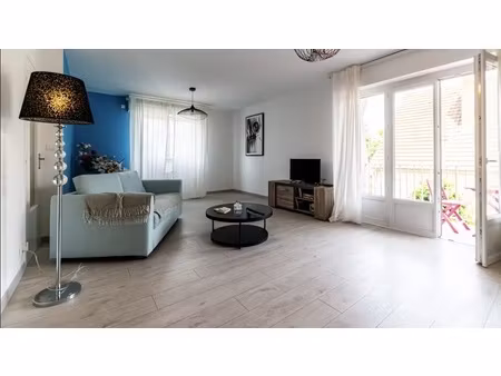 dijon port du canal - bel appartement t3 de 61m² avec balcon et