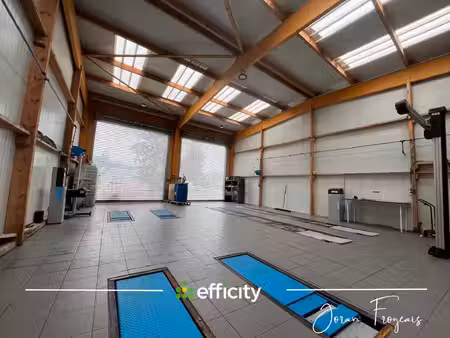 local commercial 13 pièces - 227 m²